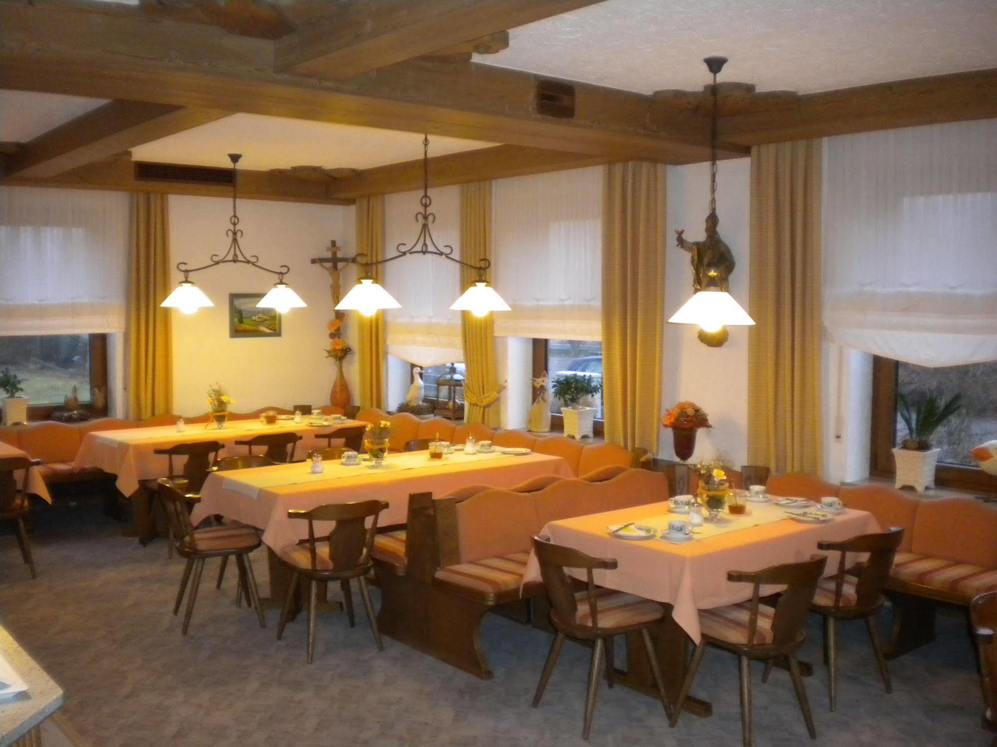 Hotel Garni Illertal Altenstadt (Swabia) Exterior foto
